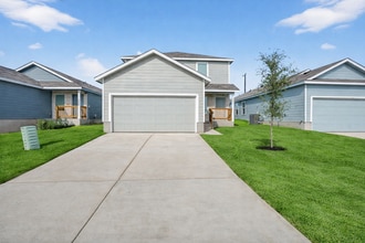 Building Photo - 1451 Neria Lp