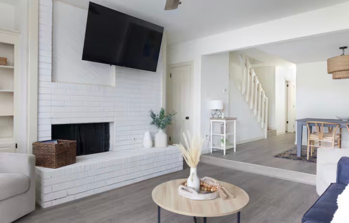 Foto del edificio - 3212 Meadow Ave