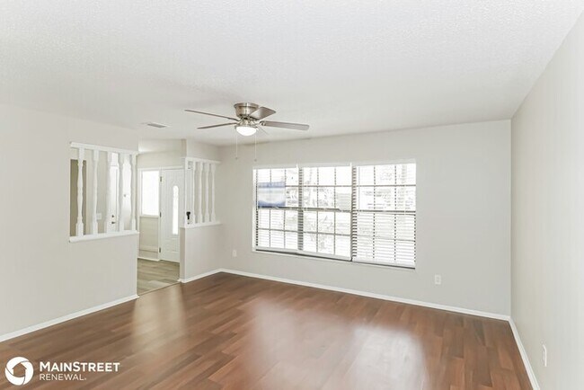 Foto del edificio - 17604 Meadowbridge Dr, Lutz, FL 33549