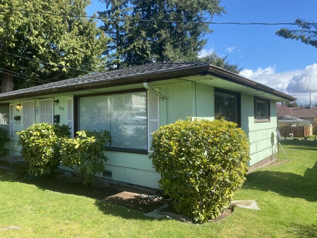 Building Photo - 4631 Fowler Ave