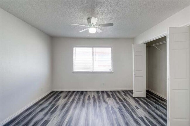 Foto del edificio - 1 Bedroom Townhome in Dallas