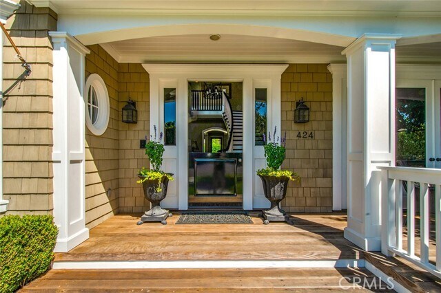 Foto del edificio - 424 Snug Harbor Rd