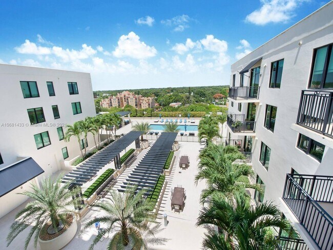 Building Photo - 1300 Ponce de Leon Blvd