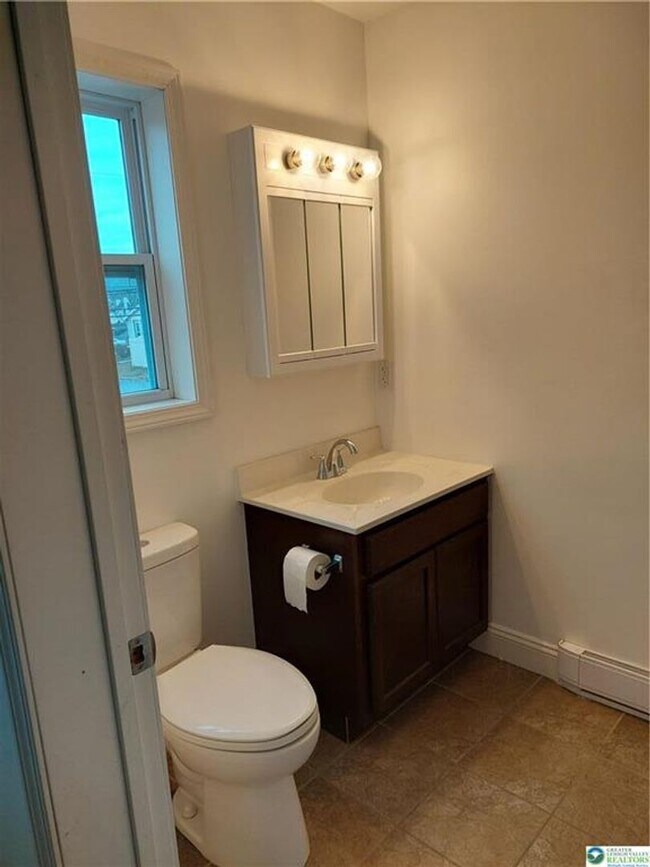 Foto del edificio - 315 Clearfield St