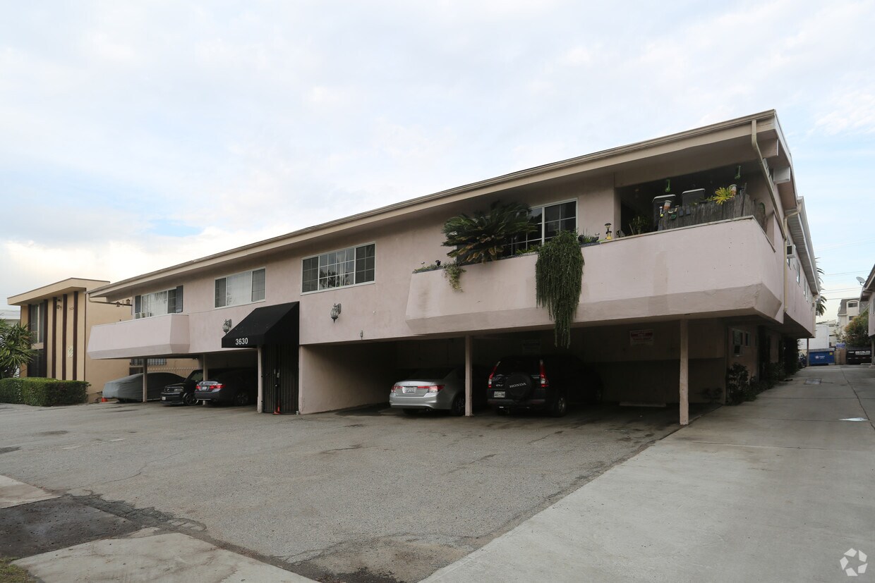 Building Photo - 3630 Midvale Ave