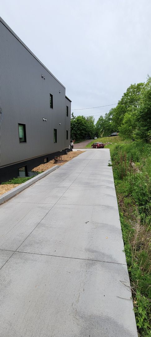 Building Photo - Available August 1st! - New Construction 3...