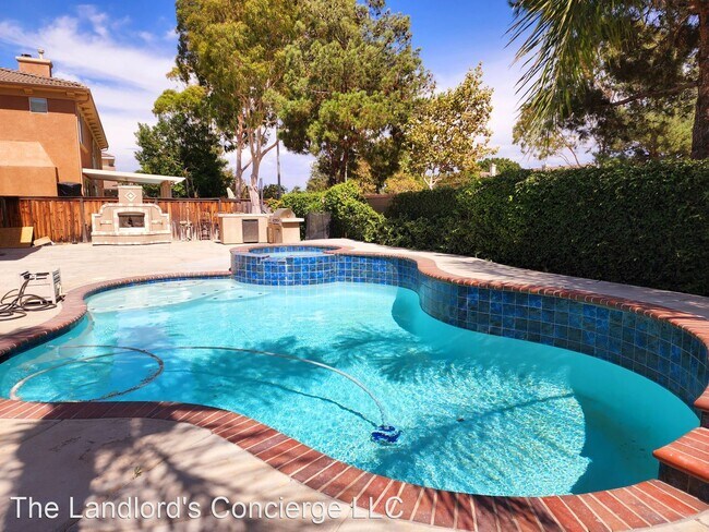 Building Photo - 5 br, 4.5 bath House - 11338 Pondhurst Way