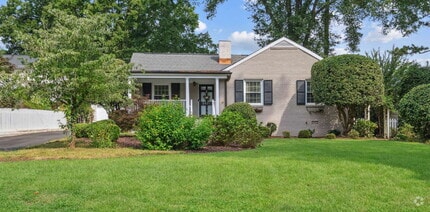 Building Photo - 2611 Kittrell Dr