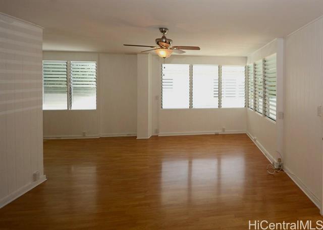 Foto del edificio - 2456 Coyne St