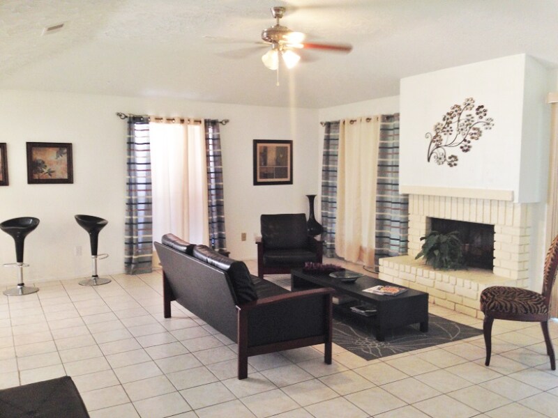 Foto principal - 8311 Windfern Rd