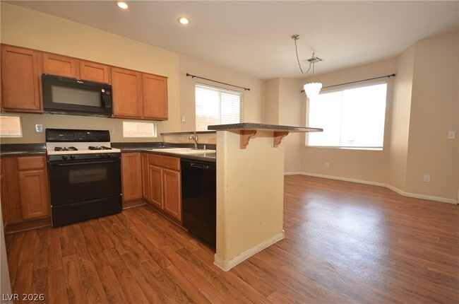 Building Photo - 10624 Allegrini Dr