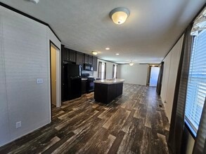 Building Photo - 1 Lou Henry Ln