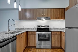 Building Photo - Bellevue Crossing Apartments