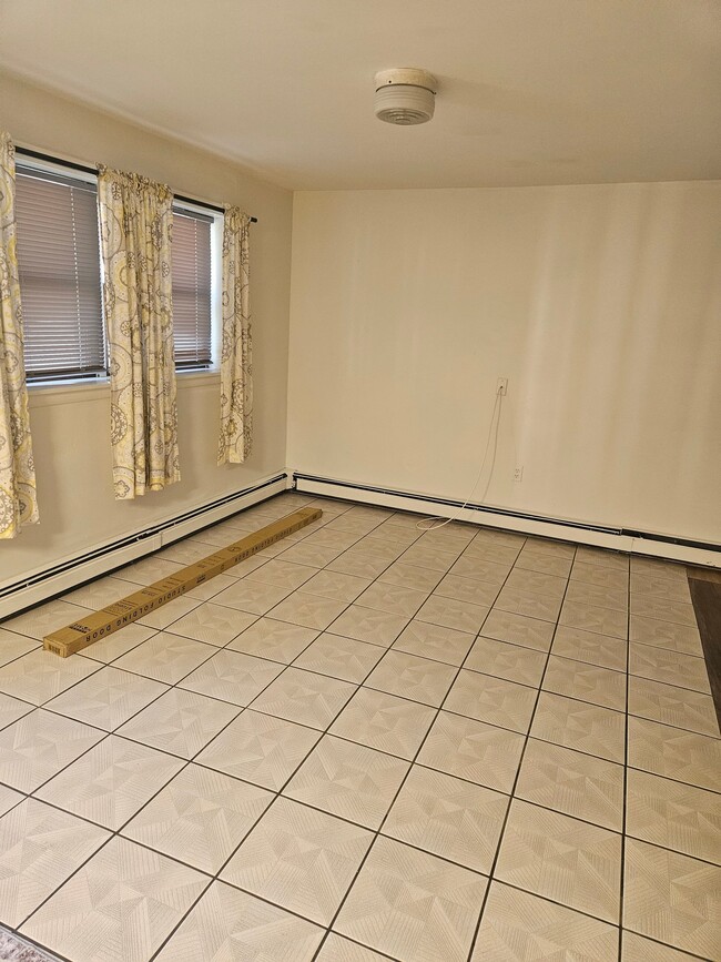 Building Photo - 118 Brandy Ln