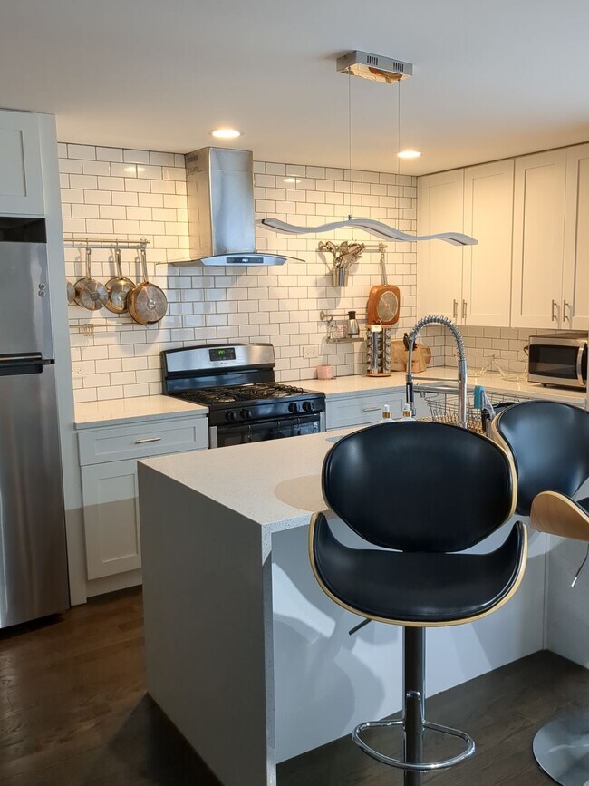 Foto del edificio - 4134 W 19th St