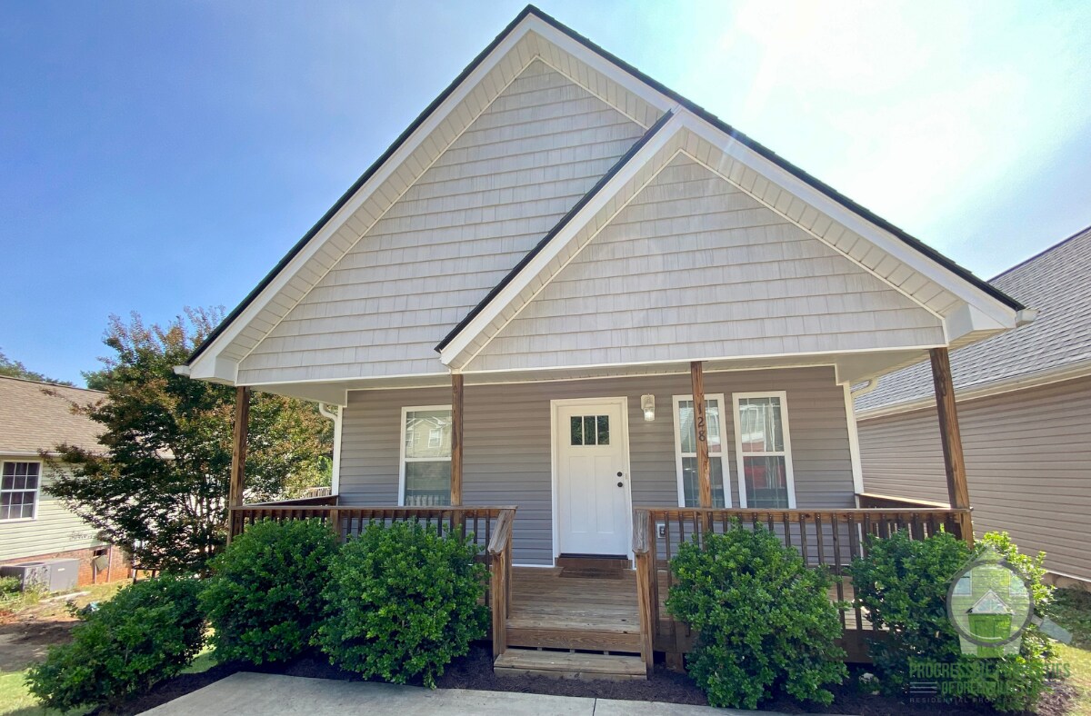 Primary Photo - 128 Spring St