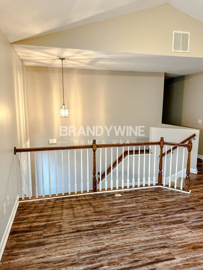 Building Photo - 455 Boxelder Rd