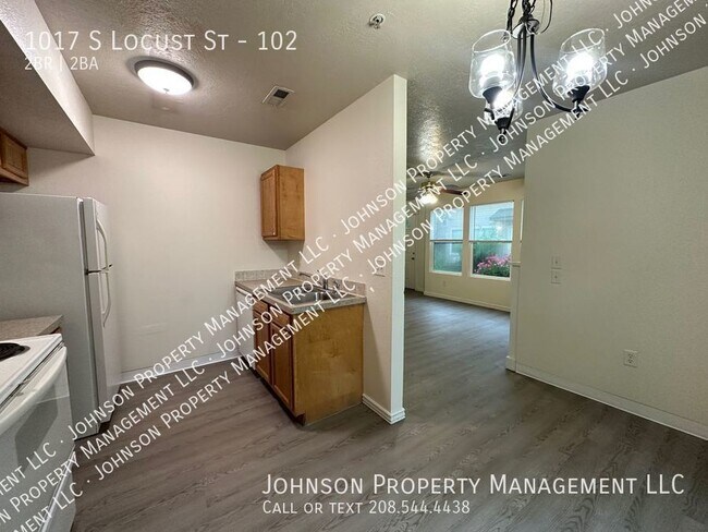 Building Photo - Lovely townhome-style apartment in Nampa