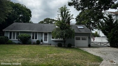 Building Photo - 12 Mayflower Rd
