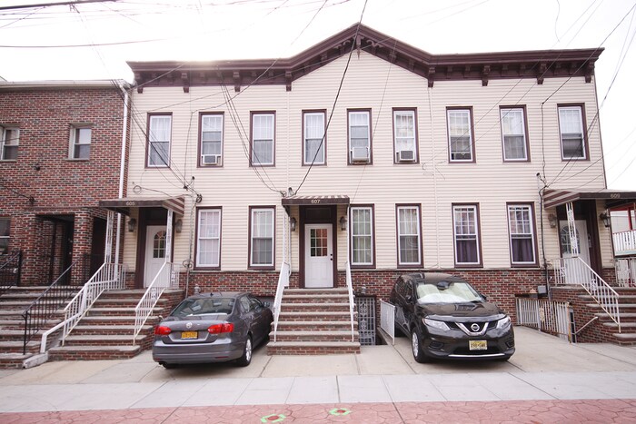Primary Photo - 607 Bergenline Ave