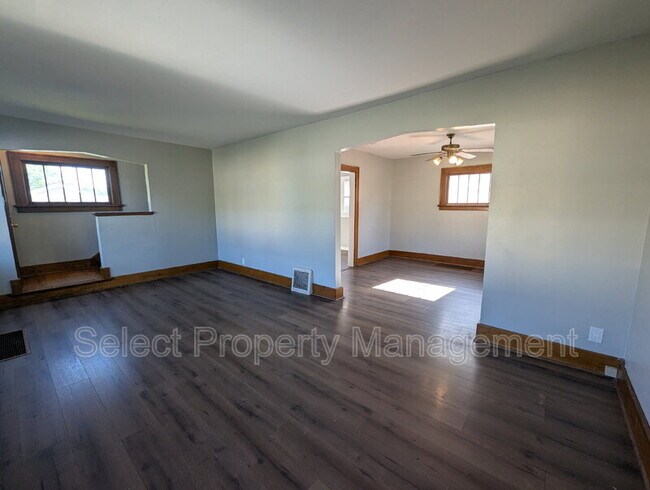 Foto del edificio - 430 W State Blvd