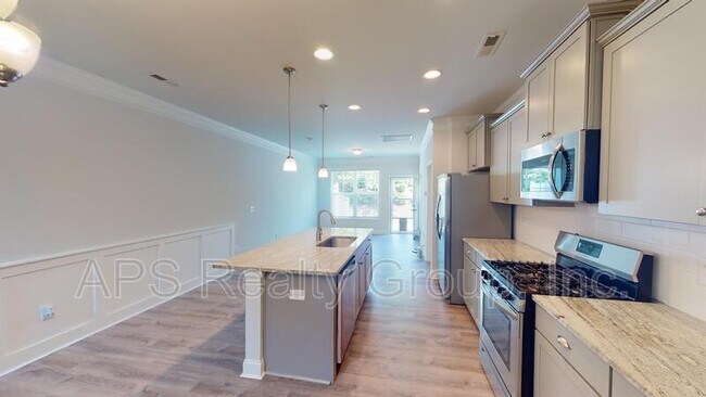Foto del edificio - 816 Riley Ln