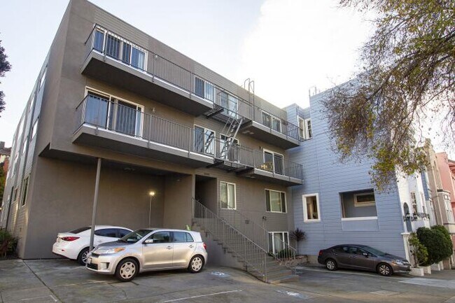 Building Photo - 2 bedroom in San Francisco CA 94118
