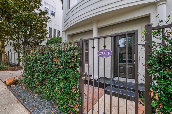 Foto del edificio - 2301 Park St