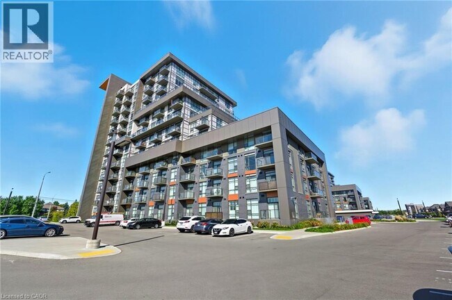 Photo du bâtiment - 450 Dundas St E