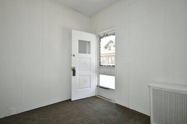 Building Photo - 314 N Holland Ave