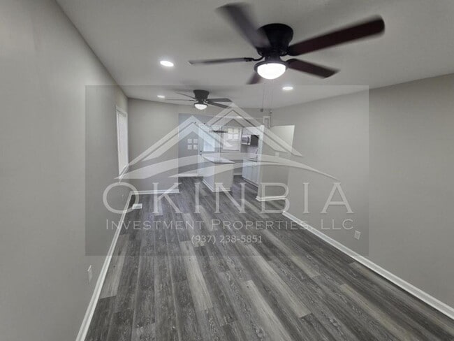 Foto del edificio - 4420 Catalina Ave