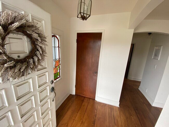 Foto del edificio - 1358 Prescott Dr