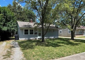 Building Photo - 1126 Lilac Dr