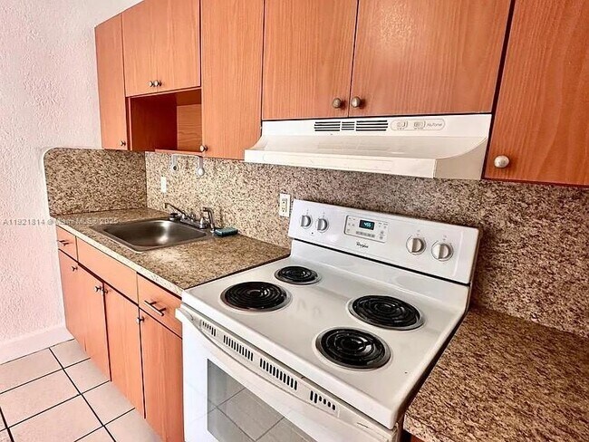 Foto del edificio - 2731 NW 27th St