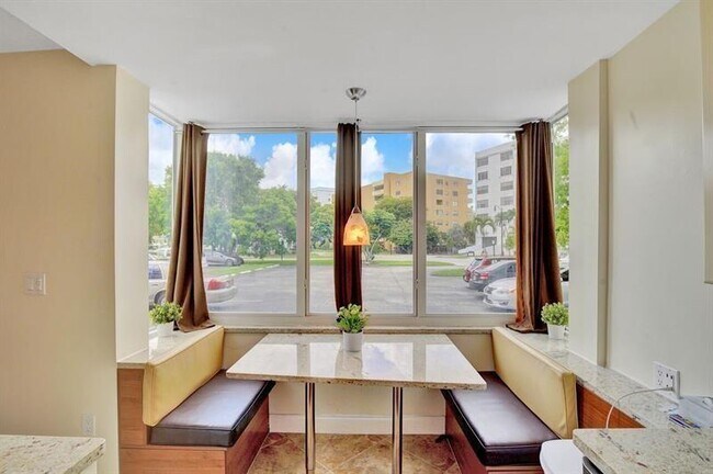Building Photo - 250 180th Dr