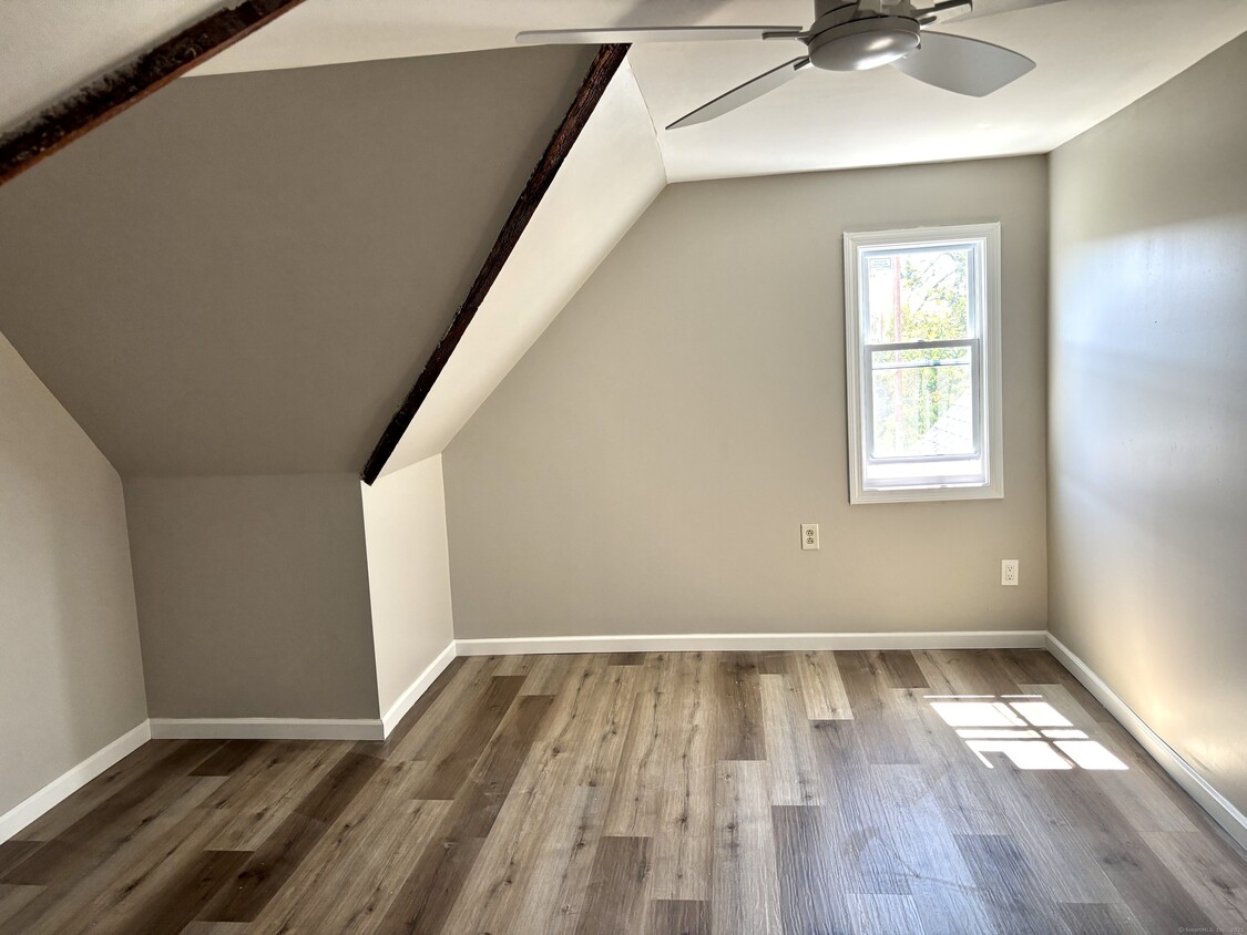 Primary Photo - 25 Westfield Ave