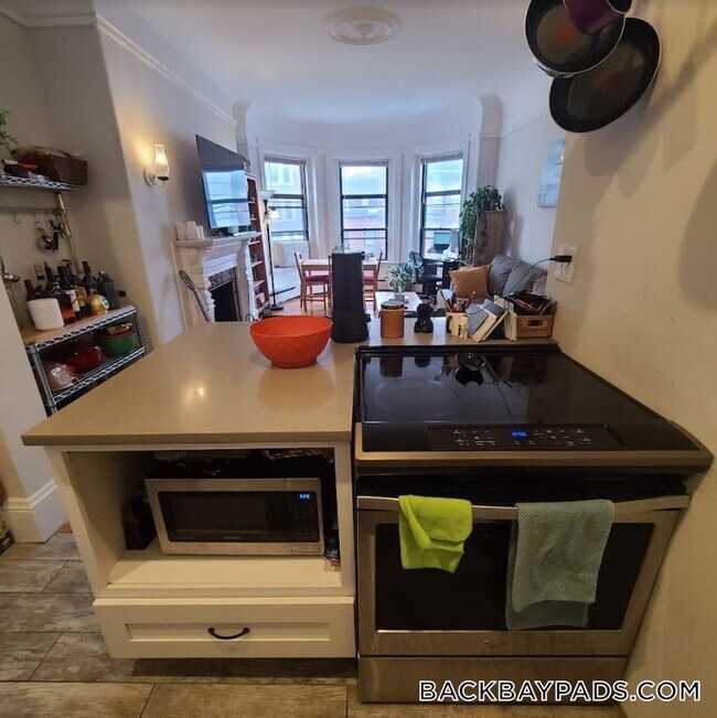 Foto del edificio - 499 Beacon St