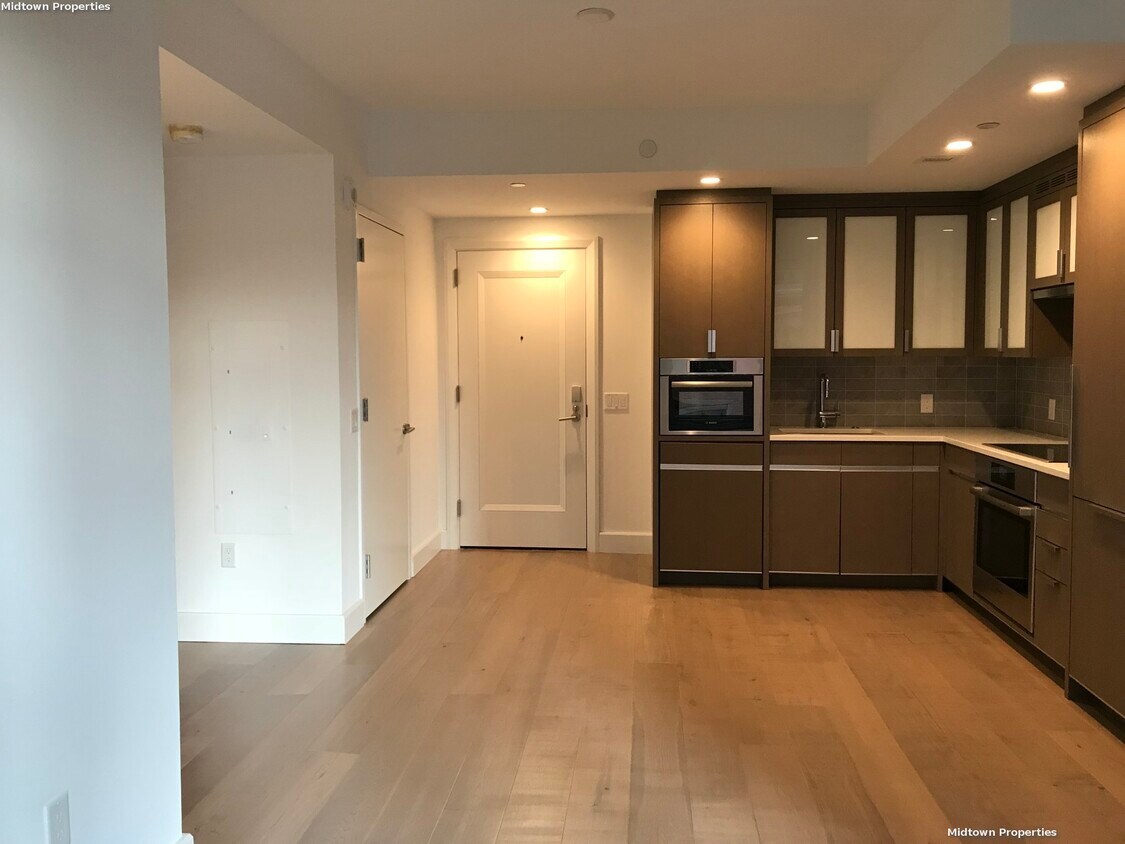 100 Lovejoy Wharf Unit 9l, Boston, MA 02114 Condo for Rent in Boston