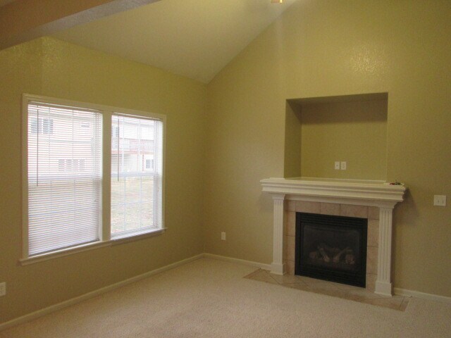 Foto del edificio - Great Home, Close to Fort Riley
