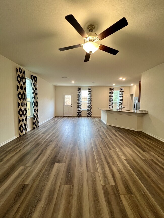 Foto del edificio - 14839 Vance Jackson Rd