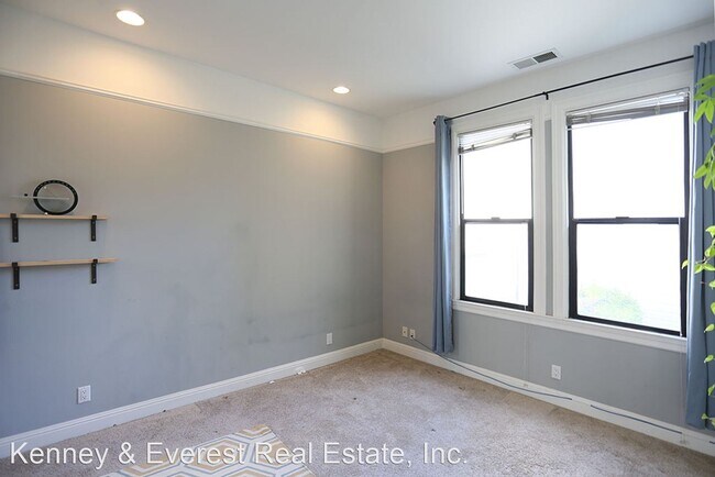 Building Photo - 2 br, 1 bath House - 2748 Gough #2