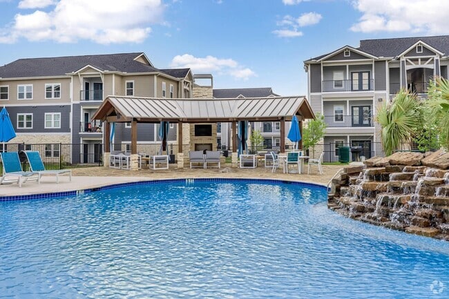 Building Photo - Vantage at McKinney Falls