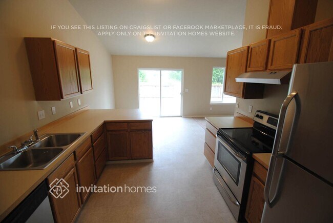 Foto del edificio - 301 Groff Ave NW