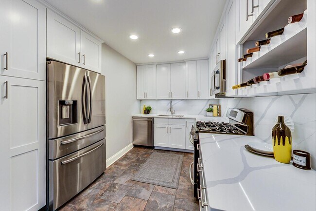 Foto del edificio - 1657 W Wrightwood Ave