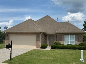 Building Photo - 3064 Madison Ln