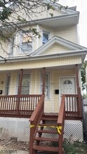 Building Photo - 170 Taylor St