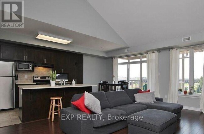 Photo du bâtiment - 3789 Canyon Walk Dr