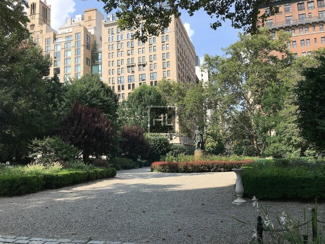 Foto del edificio - 1 bedroom Park Avenue South
