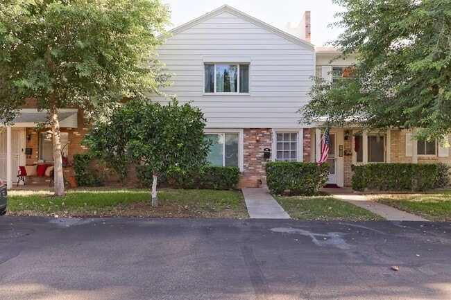 **SPECTACULAR - 2BEDROOM/3BATHROOM CONDO I... - **SPECTACULAR - 2BEDROOM/3BATHROOM CONDO I...