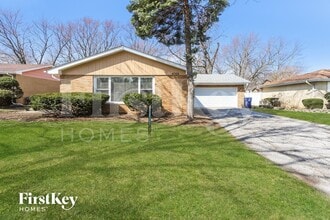 Building Photo - 4302 Applewood Ln